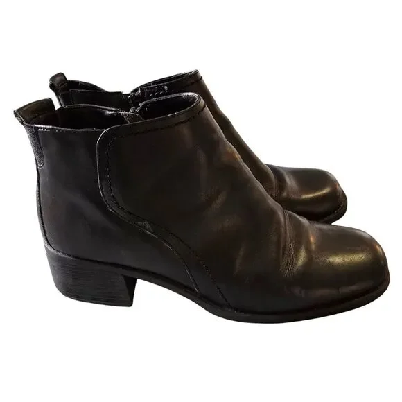 Women's Black Leather Booties Dockers Side Zip Womens 8M Excellent Condition - Picture 4 of 6